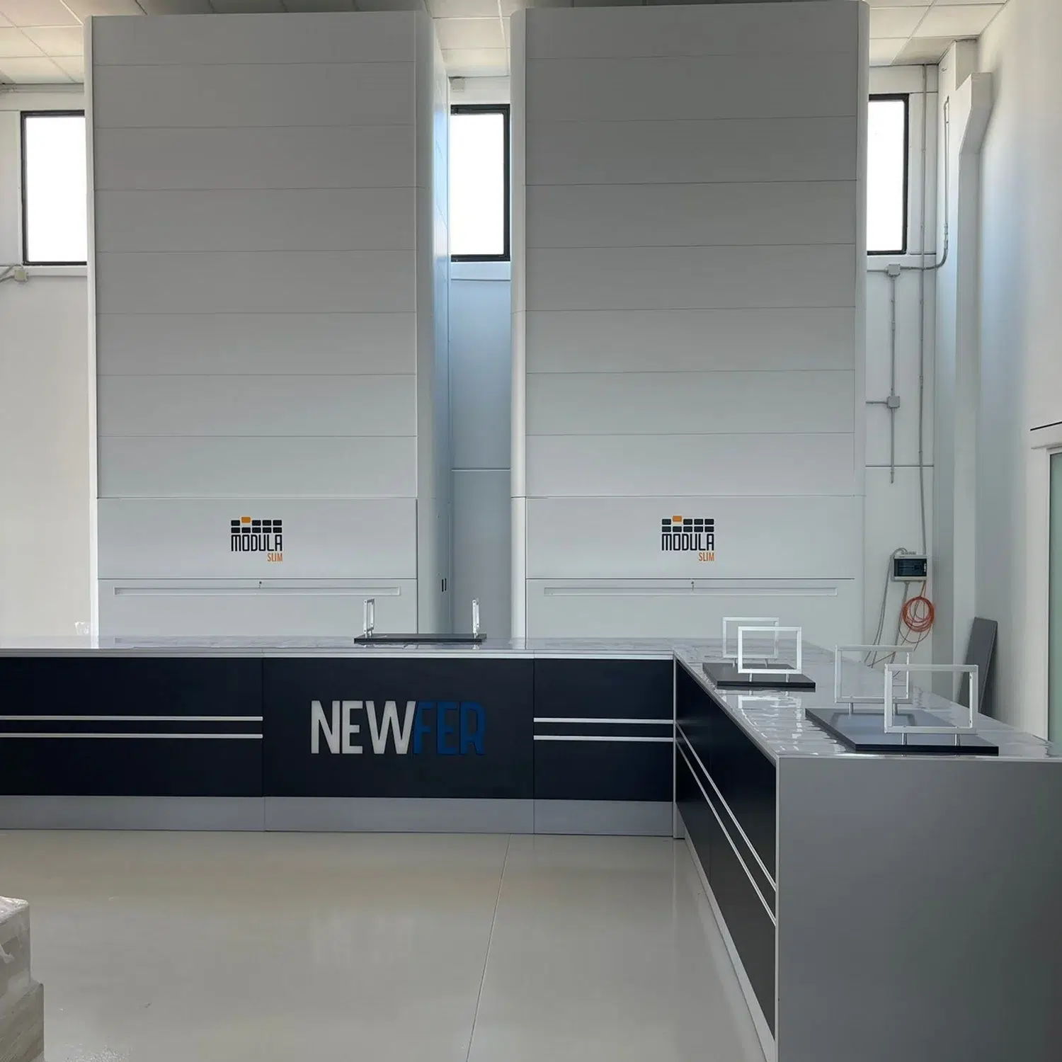 Modula Slim Smart Storage Unit